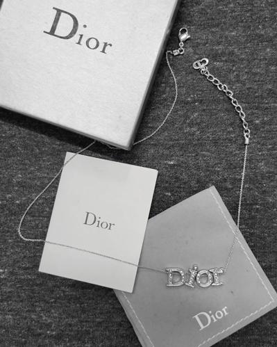Dior vintage necklace (디올 빈티지 목걸이-실버컬러)