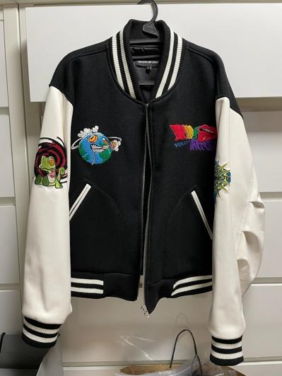 [L] 썬데이오프클럽 바시티 자켓 THE THIRD EYE Embroidered Varsity Jacket