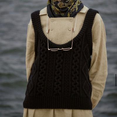 cable wool knit vest