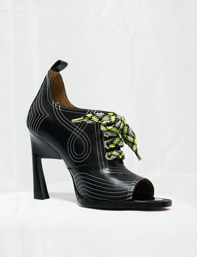 MAISON MARGIELA lace up stitch heels