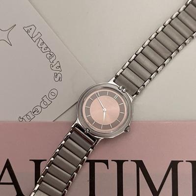 YSL pink beige dial round watch (해외배송 가능상품)
