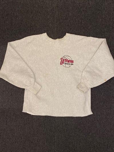 90's Champion cut off reverse weave sweatshirt (XL size)
